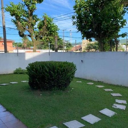 Apartamento 2 Quartos A 5 Minutos A Pe Da Praia Da Enseada غوارويا المظهر الخارجي الصورة
