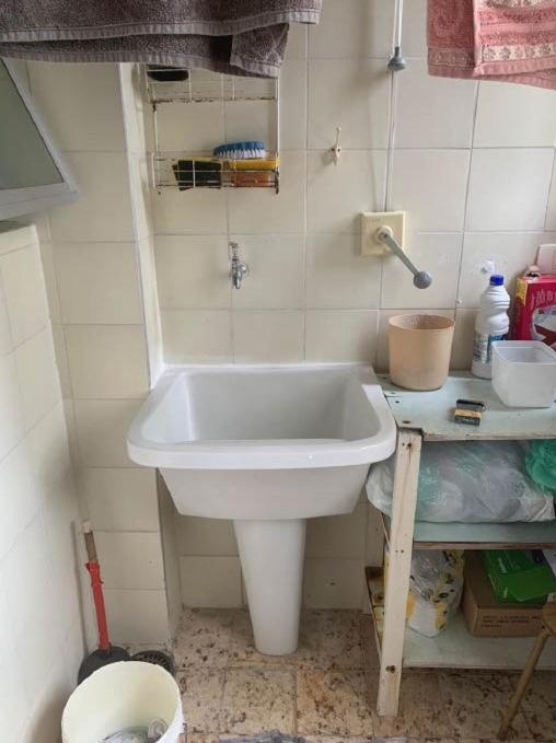 Apartamento 2 Quartos A 5 Minutos A Pe Da Praia Da Enseada غوارويا المظهر الخارجي الصورة